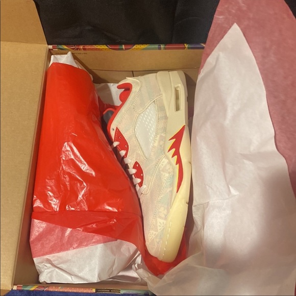 Jordan 5 new year - Picture 3 of 8